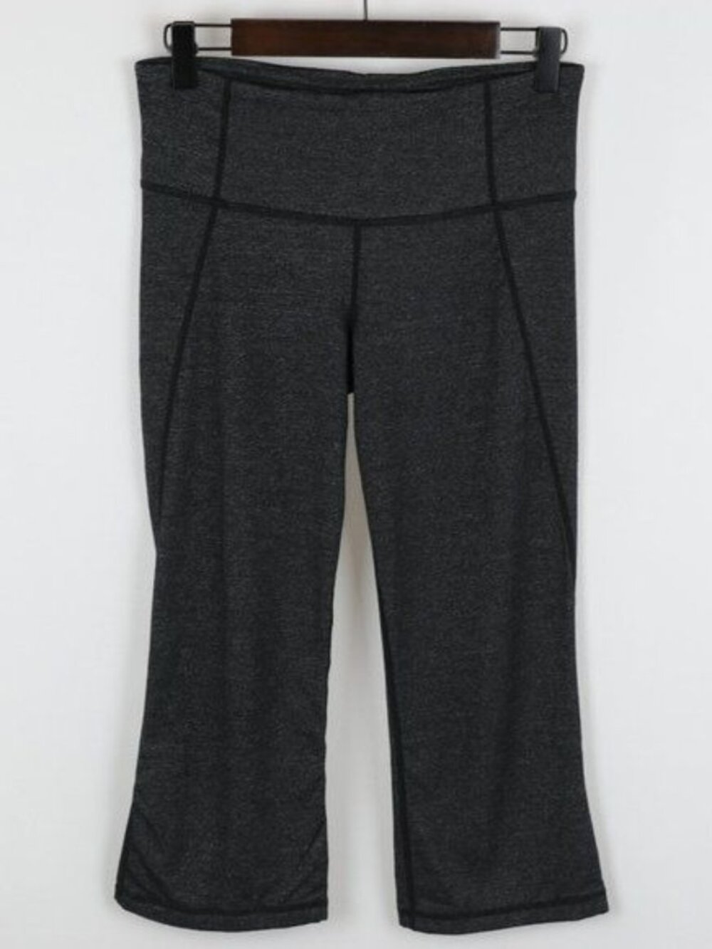 Lululemon Women's Size 4 Gray Heather Mid Rise Capri Flare Activewear Leggings